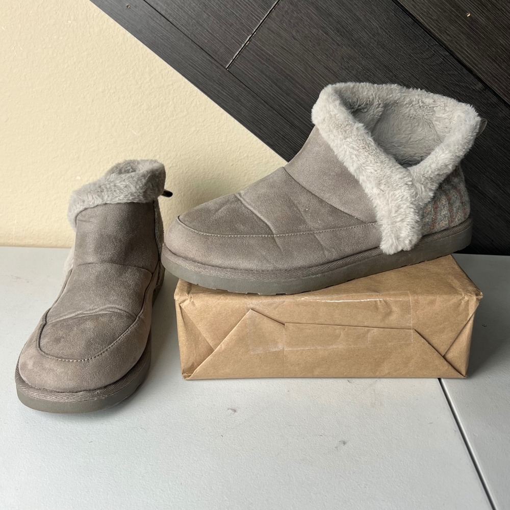 Maurices Women's Faux Suede Slipper Boots Sherpa Lined Gray Size 11